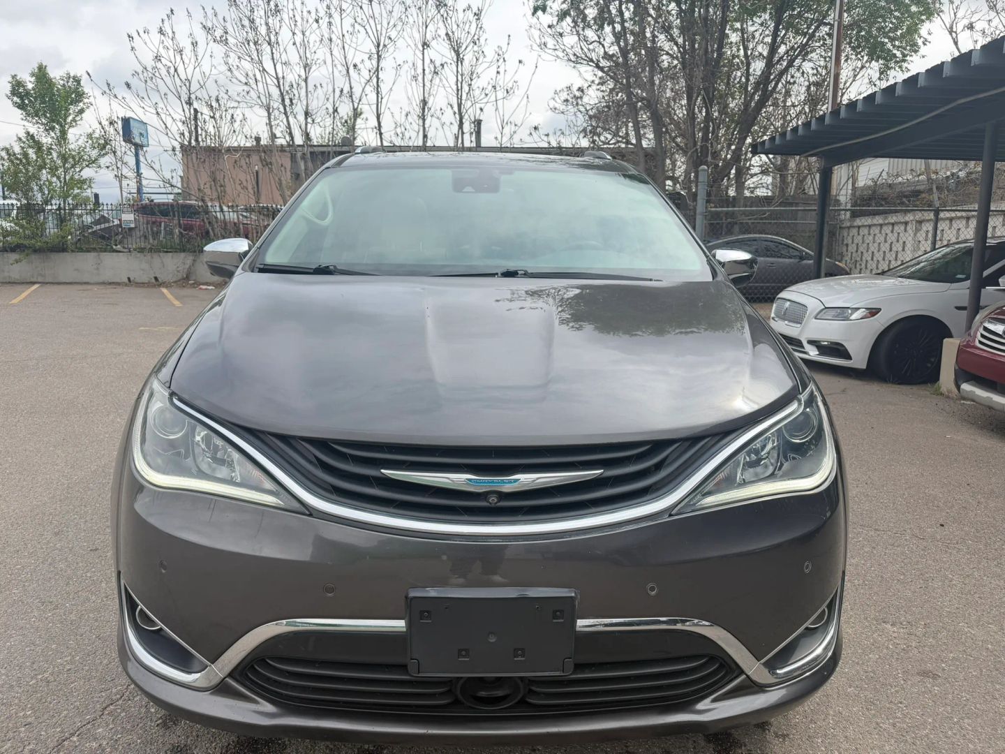 chrysler pacifica hybrid 2017 2C4RC1N7XHR723723 image